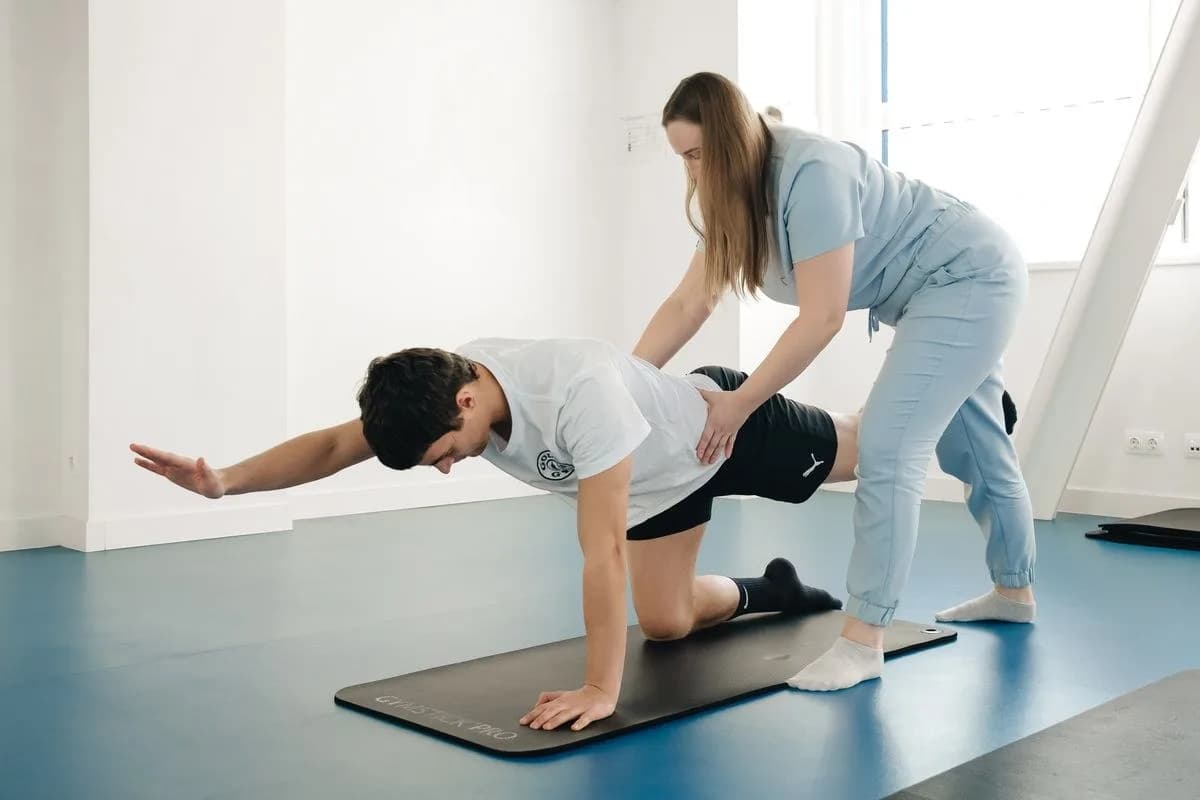 Ameliyatsız Yaklaşımlar ve Pelvik Taban Rehabilitasyonu